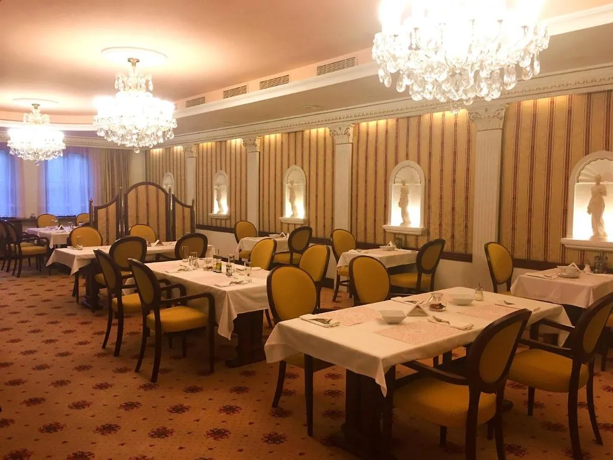 Parkhotel Μπρνο 4*,